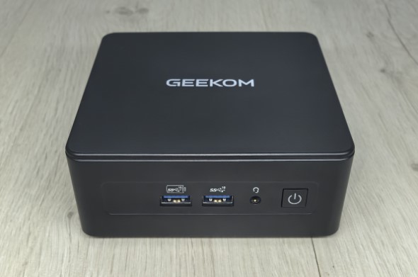 GEEKOM IT15 Mini PC Review – Power in a Compact Design