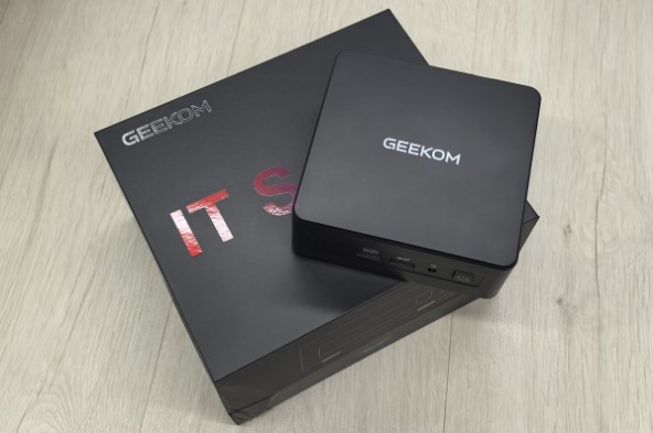 GEEKOM IT15 Mini PC Review – Power in a Compact Design